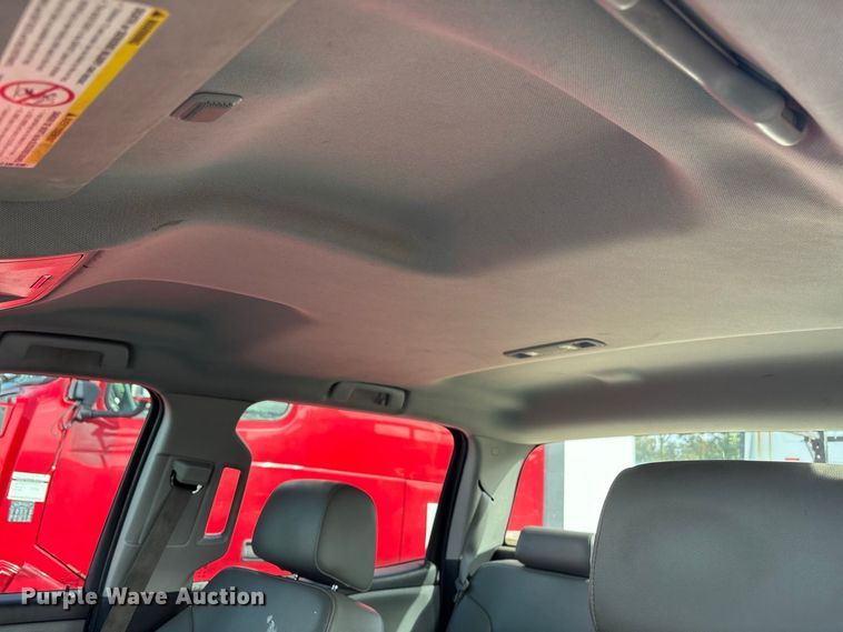 image for item YA5140 2016 GMC Sierra 3500HD Crew Cab utility bed pickup truck
