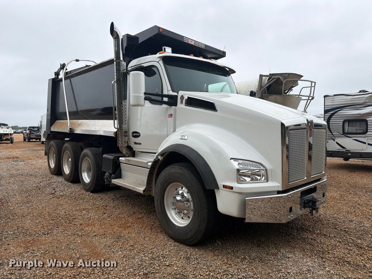 image for item YA5188 2023 Kenworth T880 dump truck