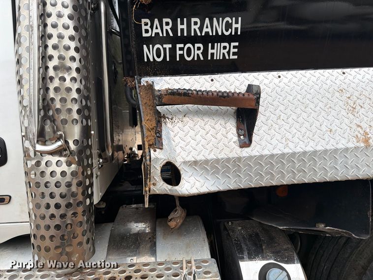 image for item YA5188 2023 Kenworth T880 dump truck
