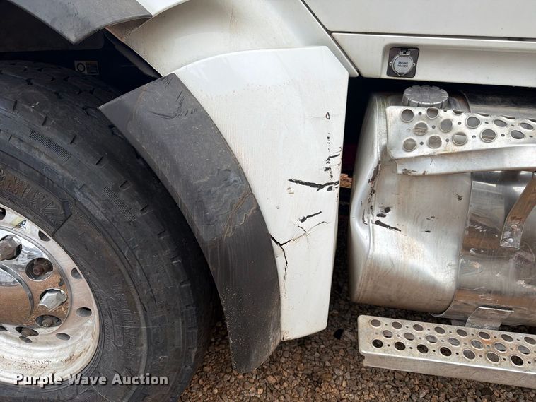 image for item YA5188 2023 Kenworth T880 dump truck