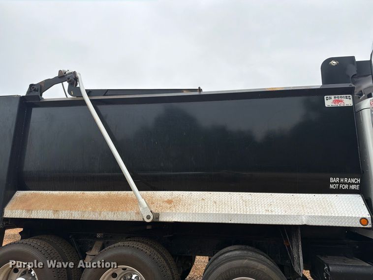 image for item YA5188 2023 Kenworth T880 dump truck