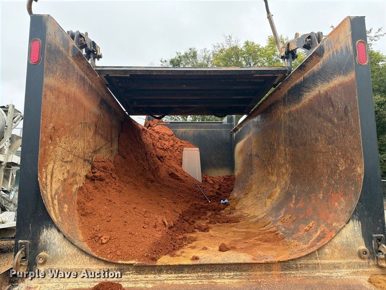 image for item YA5188 2023 Kenworth T880 dump truck
