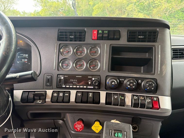image for item YA5188 2023 Kenworth T880 dump truck