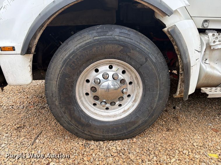 image for item YA5188 2023 Kenworth T880 dump truck