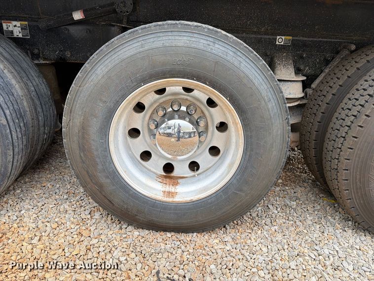 image for item YA5188 2023 Kenworth T880 dump truck