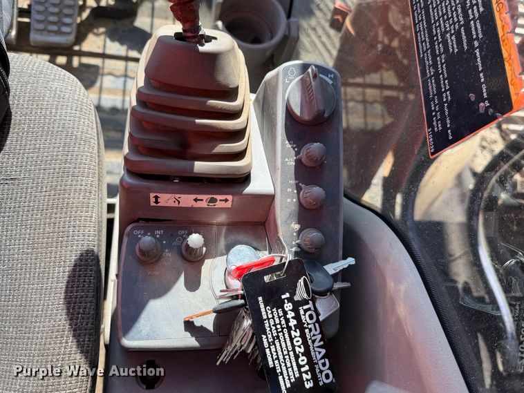 image for item YA5194 2006 Hitachi ZX350LC-3 excavator