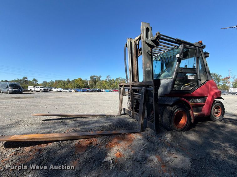 image for item YA5226 2010 Linde H80D forklift