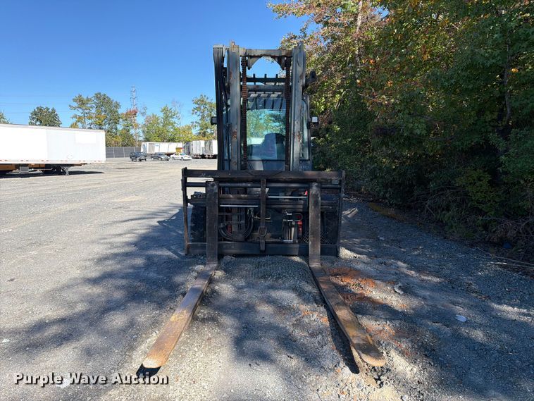 image for item YA5226 2010 Linde H80D forklift