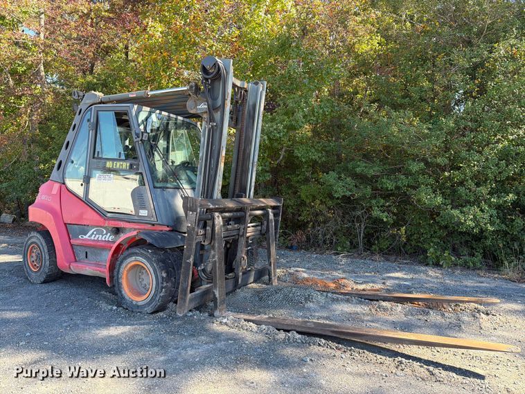 image for item YA5226 2010 Linde H80D forklift