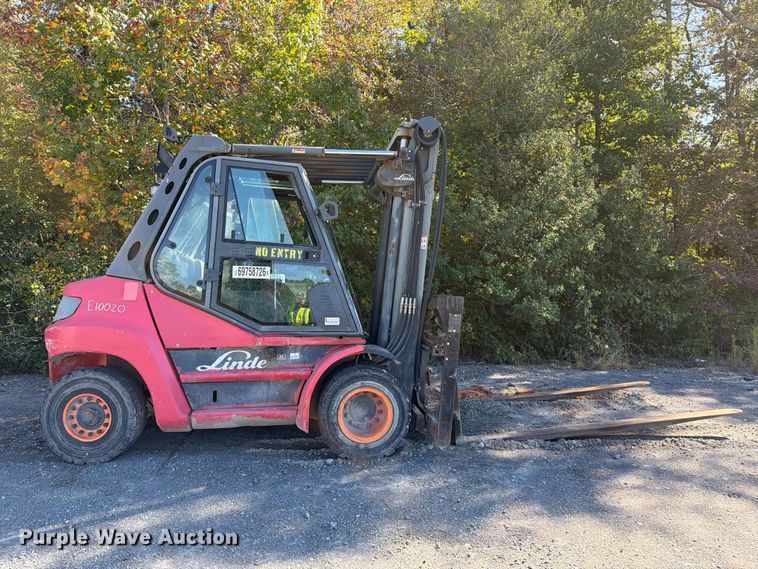 image for item YA5226 2010 Linde H80D forklift