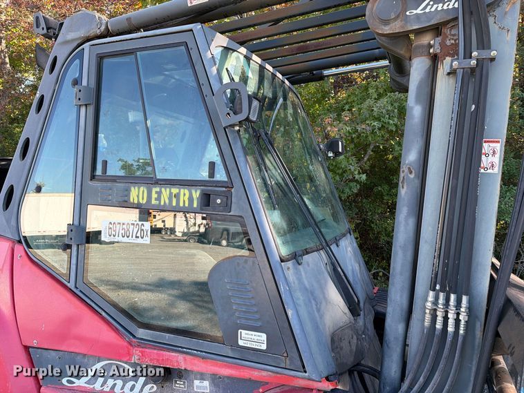 image for item YA5226 2010 Linde H80D forklift