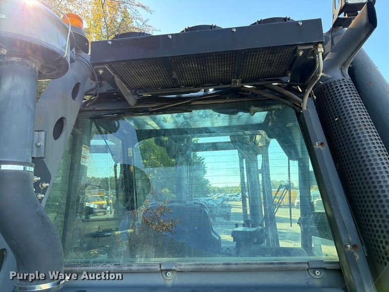 image for item YA5226 2010 Linde H80D forklift