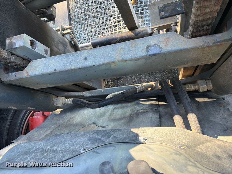 image for item YA5226 2010 Linde H80D forklift