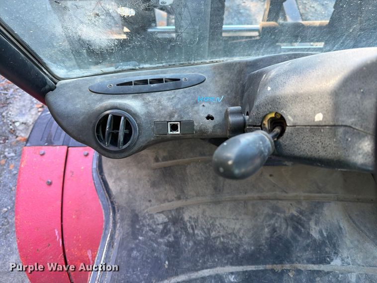 image for item YA5226 2010 Linde H80D forklift