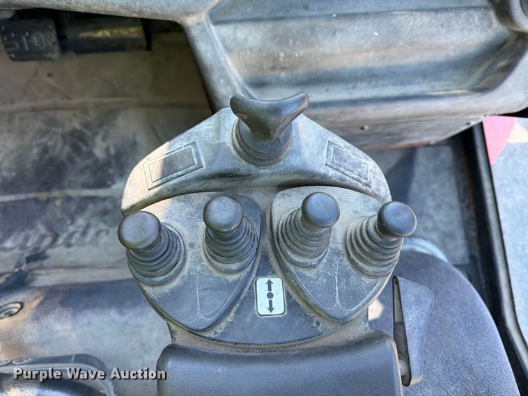 image for item YA5226 2010 Linde H80D forklift