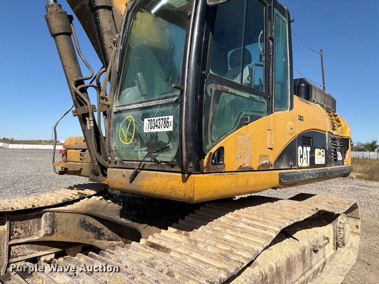 image for item YA5293 2007 Caterpillar 330D L excavator
