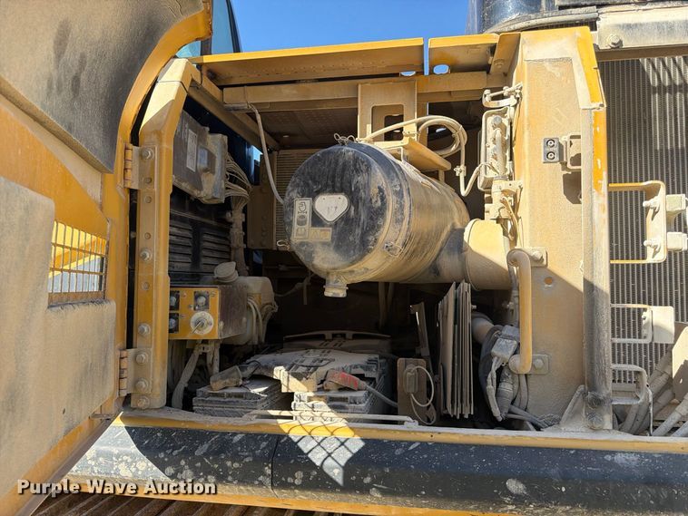image for item YA5293 2007 Caterpillar 330D L excavator