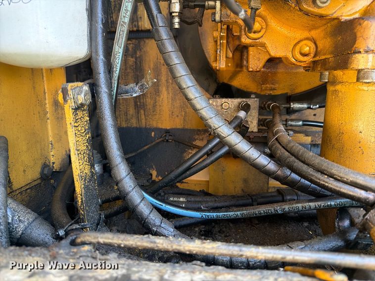 image for item YA5293 2007 Caterpillar 330D L excavator