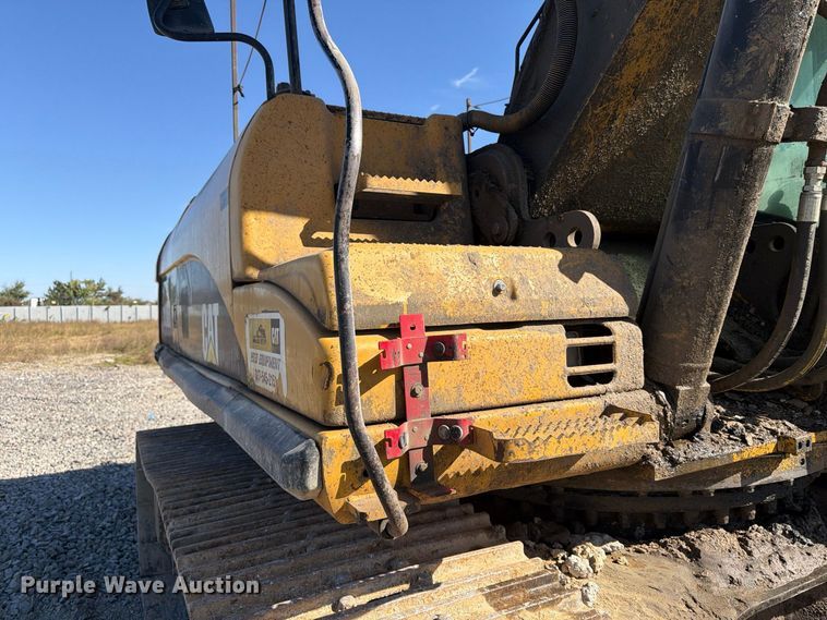image for item YA5293 2007 Caterpillar 330D L excavator