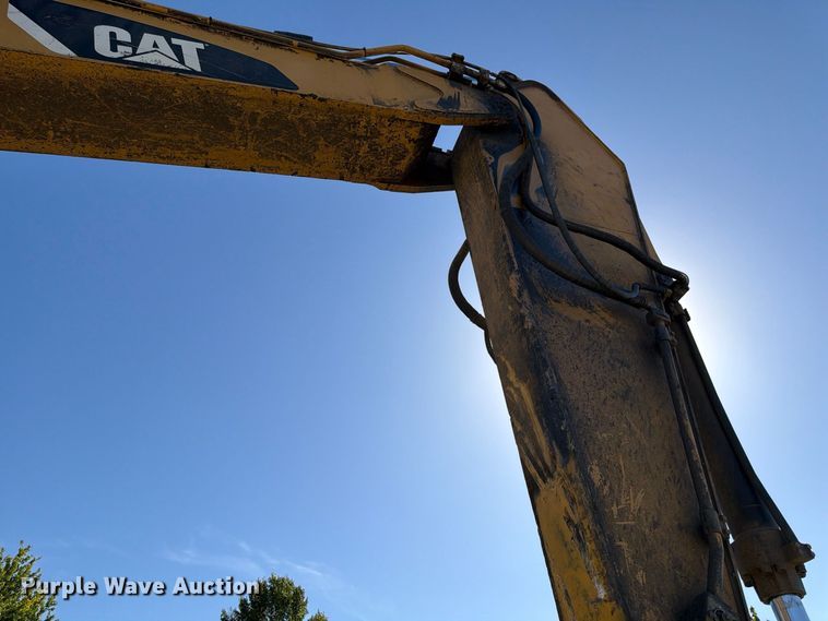 image for item YA5293 2007 Caterpillar 330D L excavator