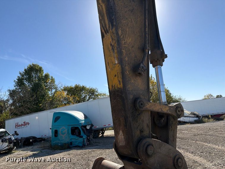 image for item YA5293 2007 Caterpillar 330D L excavator