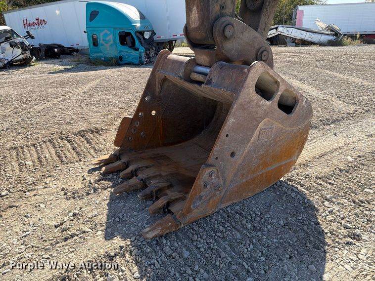 image for item YA5293 2007 Caterpillar 330D L excavator