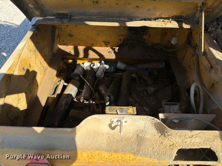 image for item YA5293 2007 Caterpillar 330D L excavator