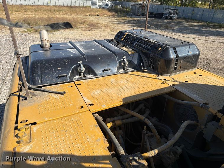 image for item YA5293 2007 Caterpillar 330D L excavator