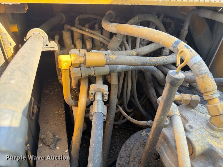 image for item YA5293 2007 Caterpillar 330D L excavator