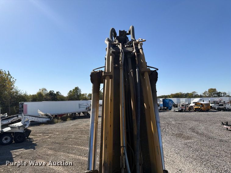 image for item YA5293 2007 Caterpillar 330D L excavator