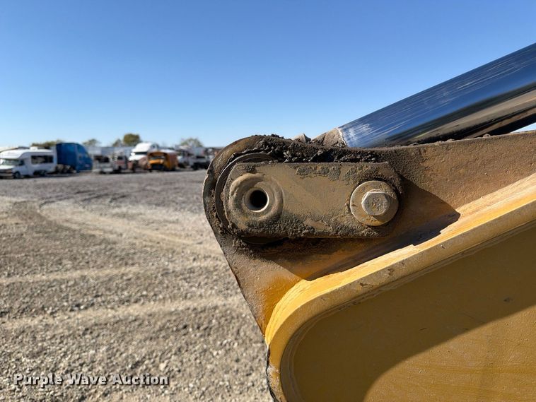 image for item YA5293 2007 Caterpillar 330D L excavator
