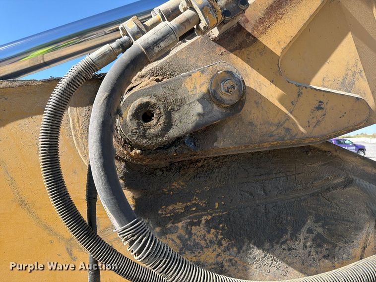 image for item YA5293 2007 Caterpillar 330D L excavator