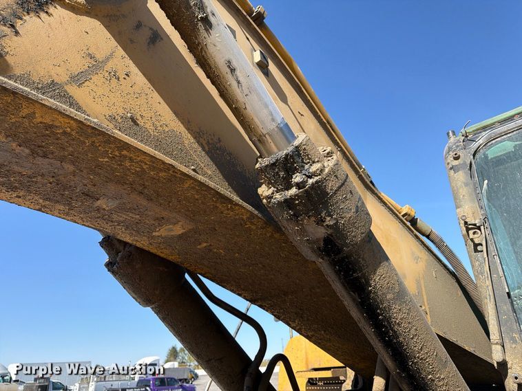 image for item YA5293 2007 Caterpillar 330D L excavator