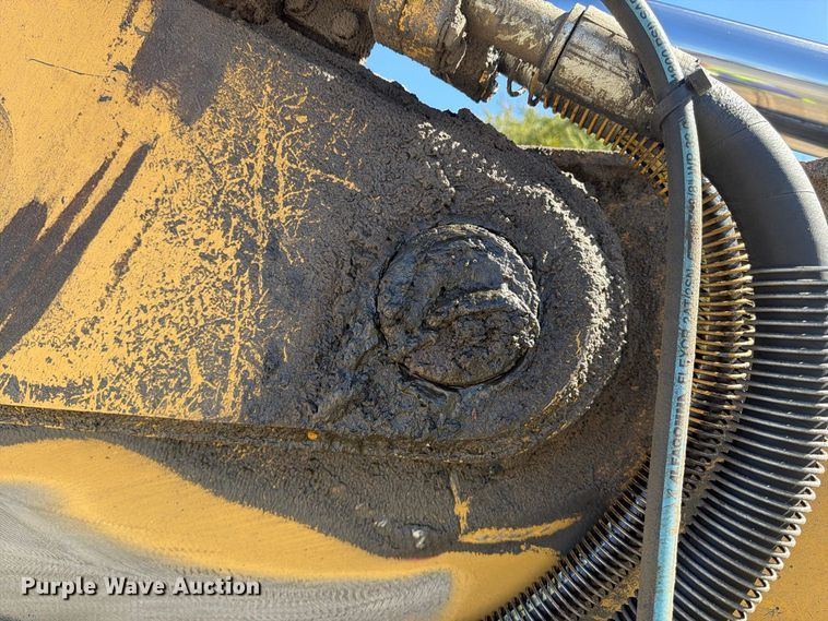 image for item YA5293 2007 Caterpillar 330D L excavator