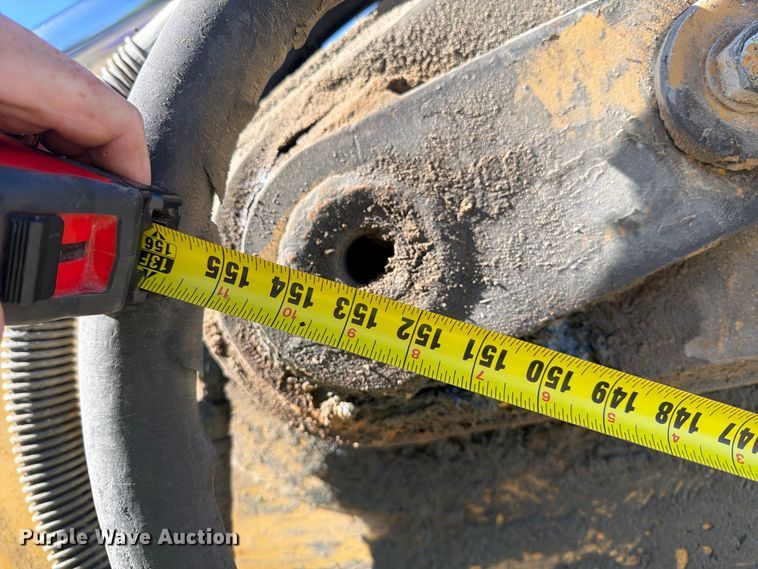 image for item YA5293 2007 Caterpillar 330D L excavator