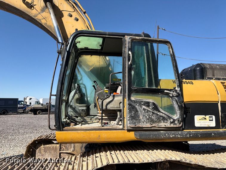 image for item YA5293 2007 Caterpillar 330D L excavator