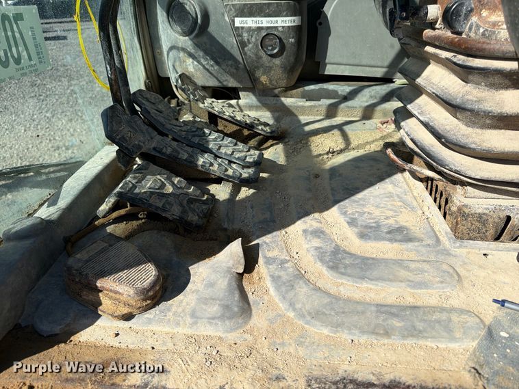 image for item YA5293 2007 Caterpillar 330D L excavator