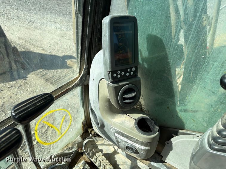 image for item YA5293 2007 Caterpillar 330D L excavator
