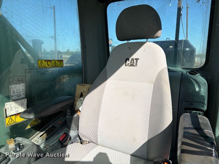 image for item YA5293 2007 Caterpillar 330D L excavator