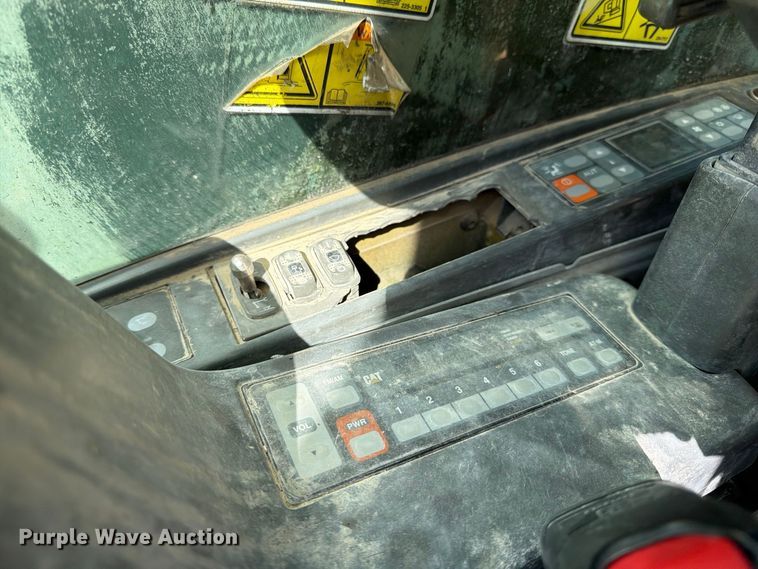 image for item YA5293 2007 Caterpillar 330D L excavator