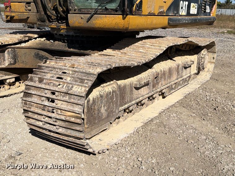 image for item YA5293 2007 Caterpillar 330D L excavator