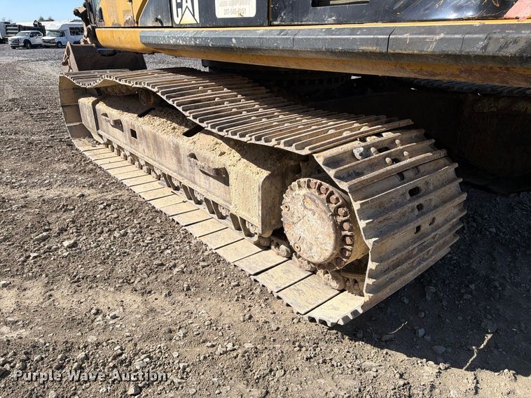 image for item YA5293 2007 Caterpillar 330D L excavator