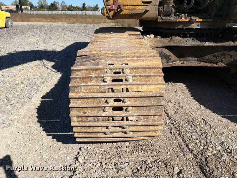 image for item YA5293 2007 Caterpillar 330D L excavator