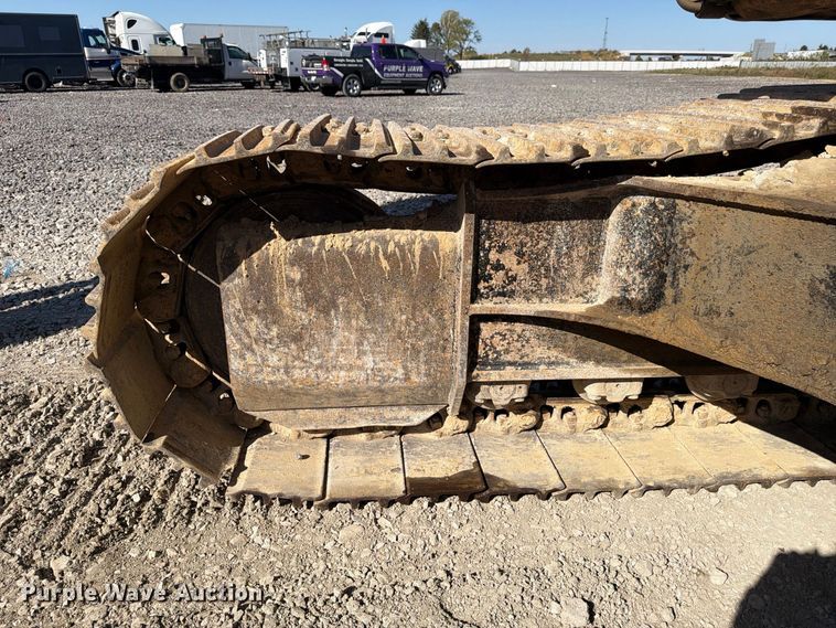 image for item YA5293 2007 Caterpillar 330D L excavator