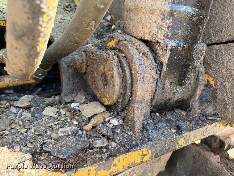 image for item YA5293 2007 Caterpillar 330D L excavator