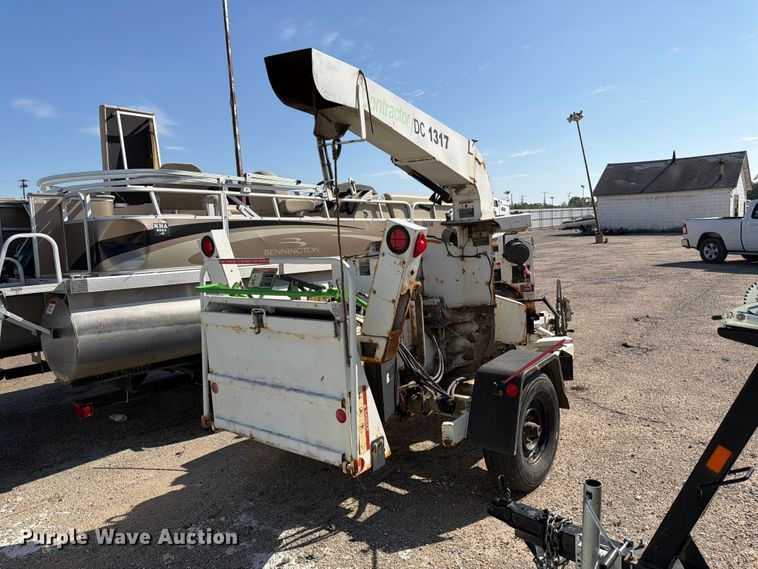 image for item YA5344 2015 Altec DC1317 wood chipper