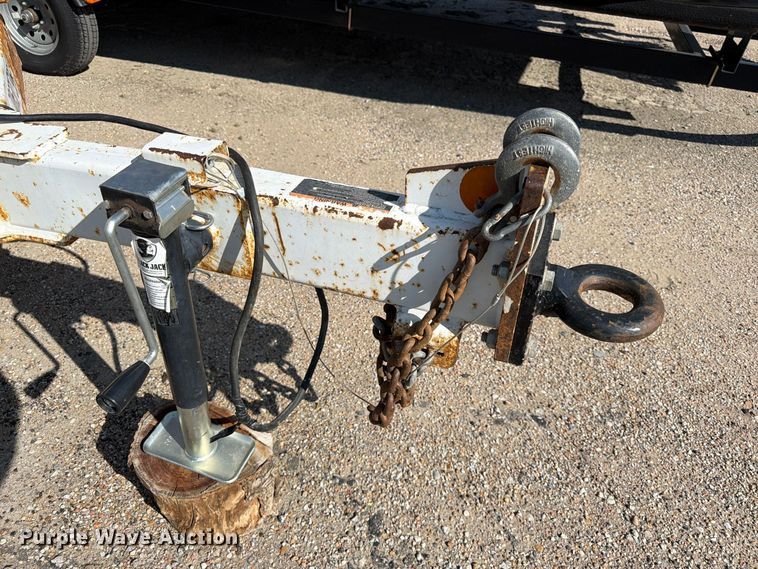 image for item YA5344 2015 Altec DC1317 wood chipper