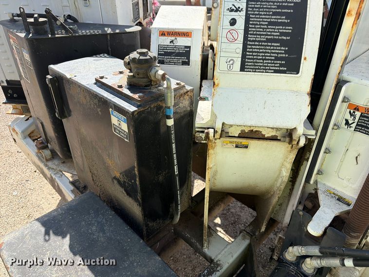 image for item YA5344 2015 Altec DC1317 wood chipper