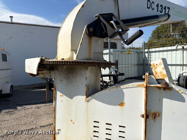 image for item YA5344 2015 Altec DC1317 wood chipper