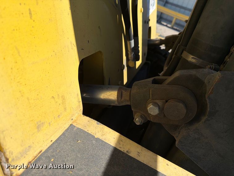 image for item YA5357 2002 Hyster H100XM forklift